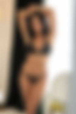 2022phdee/2021-12/[photodromm] 2021-12-10 Claire - Chaos (x46, 3000px)/Chaos (1).jpeg