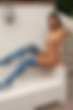 [photodromm.com] 2018-10/[photodromm.com] - 2018.10.22 - Claudia - Jeans Revolution III (x42) 2000x3000/23l.jpg
